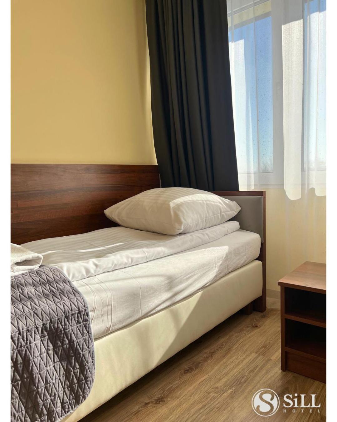Hotel Sill Kielce Exteriör bild